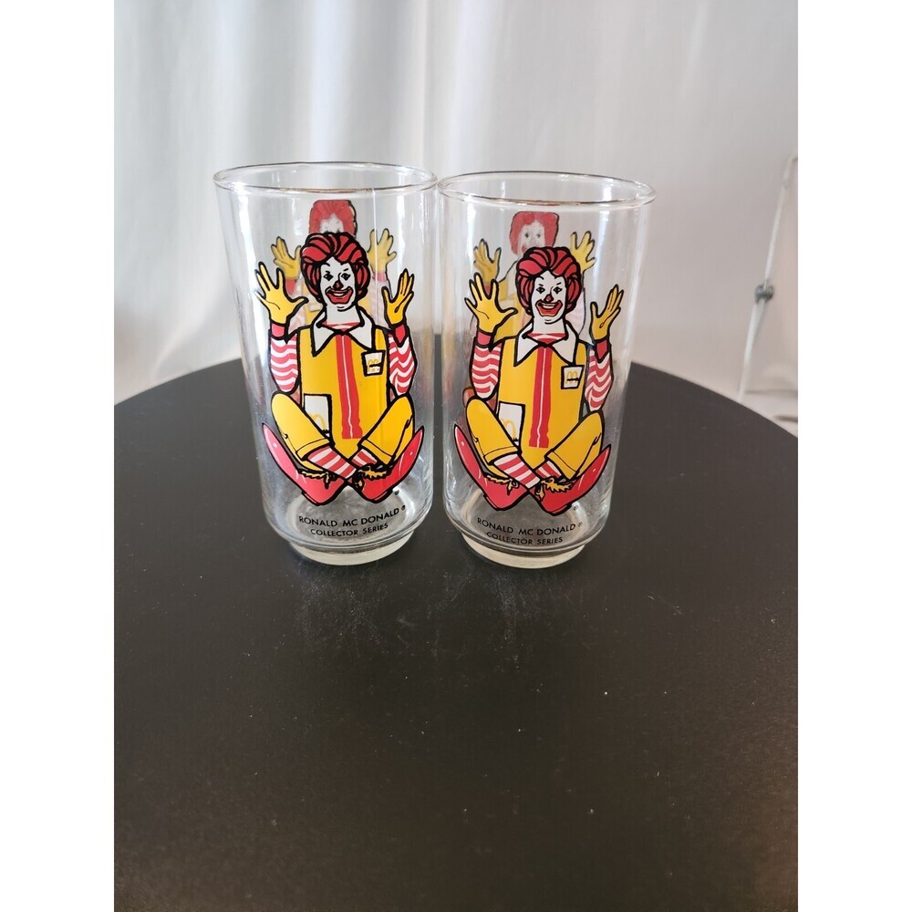 1977 Vintage McDonald's Ronald McDonald 2 Glasses